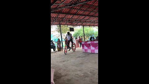 Cycle stunts