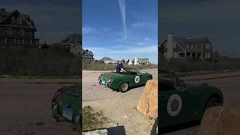 How to park an Austin Healey Sprite. Just push it into the parking spot 🤣🤣🤣