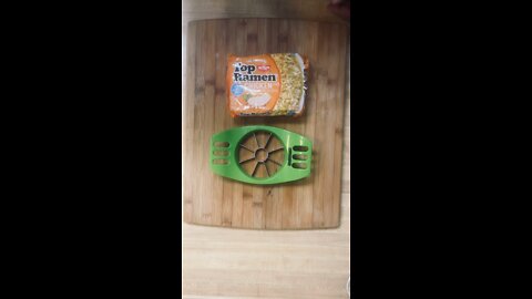 apple cutter vs top ramen