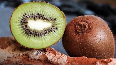 You've Been Eating Kiwis All Wrong