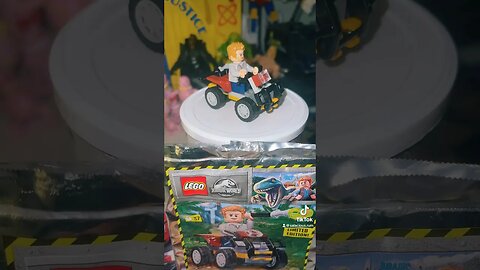 LEGO: Jurassic World (Limited Edition)