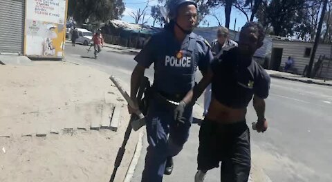 SOUTH AFRICA - Cape Town - Protest in Witsand Atlantis. (2rU)