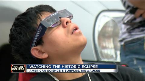 Solar eclipse wows crowds at American Science and Surplus