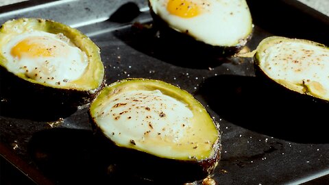 How to make Avocado Egg Boat