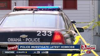 Police investigate deadly stabbing