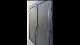 Aluminum door