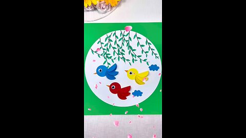 Spring is here, use round cardboard to make beautiful spring-themed paste-up paintings