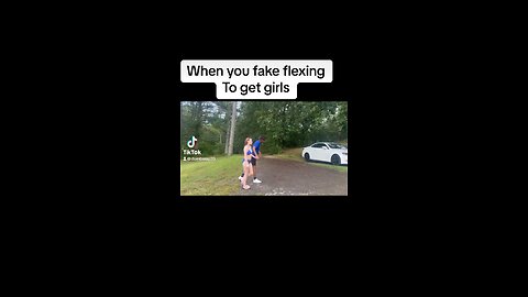 Fake flexing to get girls