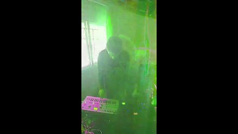 shadow walk - aweh live looping performance (Ableton AND RM505 MK2)