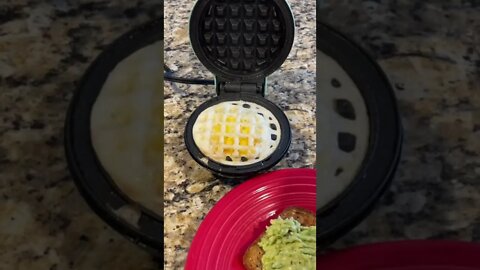 Savory Garlic Mini Waffles 🤩 | Kitchen Gadgets #short