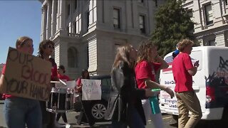 https://www.denver7.com/news/local-news/students-push-for-assault-weapons-ban-at-the-colorado-state-capitol