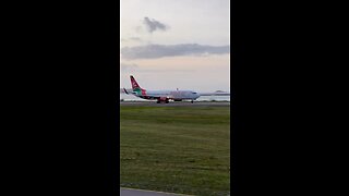 A Kenya Airways (The pride of Africa)✈️ Boeing 737 taking off from Seychelles🛫 Breathtaking views 😍🤩