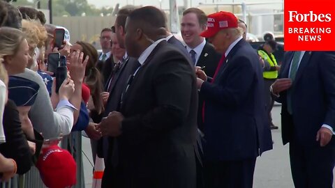 WATCH: Trump Signs Hats, Meets With Supporters Gathered For Him In Atlanta, Georgia