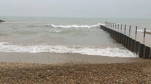 Rhythmic Waves on a Rainy and Windy Day - Calmed by Music