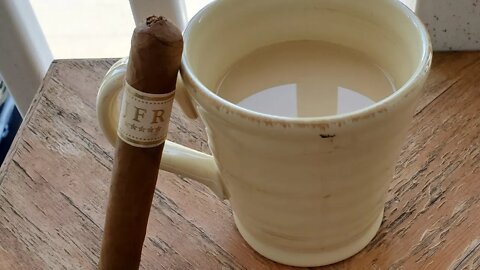 JFR Connecticut Robusto cigar review