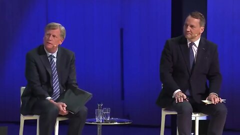 Debate Highlight: Stephen Walt asks Michael McFaul, former US Ambassador to Russia