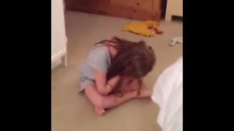 Little girl reacts to Zayn Malik leaving One Direction