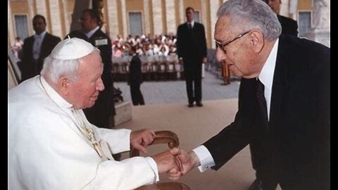 Pope Francis Kisses the Hands and Feet of Cabal Kingpins Rockefeller, Rothschild and Kissinger