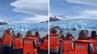 Remarkable video of ice caps melting in front of tourists