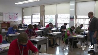 Kansas City, Missouri, City Council reinstates mask mandate for students K-12