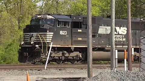 Norfolk Southern Manifest Mixed Freight Train from Berea, Ohio May 6, 2023