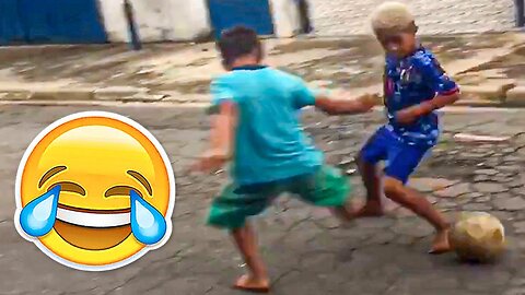 Funny soccer moments 🤣