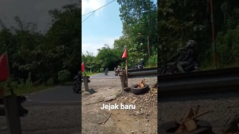 pergi mantai