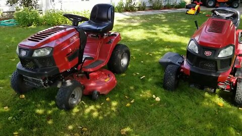 Craftsman T1600 and T2400 Lawn Tractors Walk Around