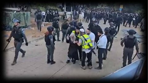 Israel Police Force Beats Up Elderly Men And Women During Religious Celebration