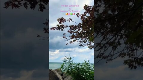 Cool Summer Breeze on the Beach of Lake Ontario | Grimsby Beach | Grimsby, ON Canada |Nature | Music