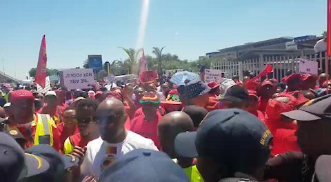 South Africa - Johannesburg - SAA strike (video) (Cy2)