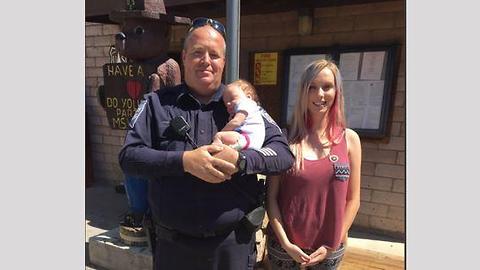 Officer help deliver baby on side of road