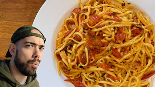 The Tastiest Bacon and Tomato Pasta | Leo Cooks Things