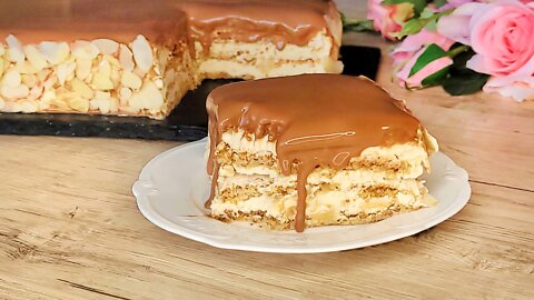 Almond cake is quick and delicious and melts in your mouth!😋
