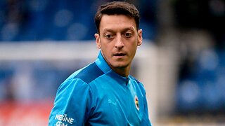 Mesut Ozil Retires