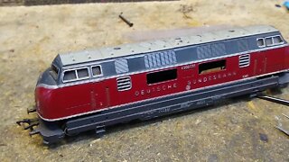 Fleischmann DB V200 diesel locomotive HO scale part 2