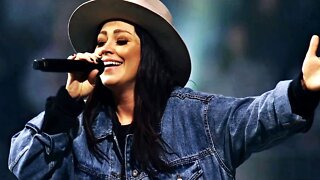 Esse Louvor fez o Mundo Cantar 😭 WAY MAKER - Kari Jobe, Chris Brown, Cody Carnes, Kristian Stanfill