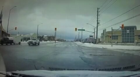 Car Runs Red Light In Brampton