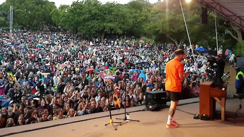 SOUTH AFRICA - Cape Town - Matthew Mole performs at Kirstenbosch Summer Sunset Concerts (Video) (mFT)