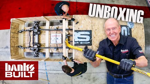Gale UNBOXES LokJaw's new chassis! | Banks Built Ep 15