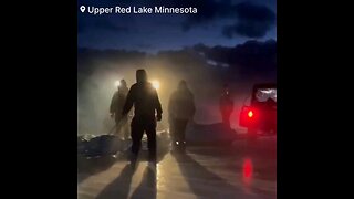 Rescue Operation! 75-100 People Trapped on Broken Ice Sheet @ UpperRedLake, Minnesota December 29th