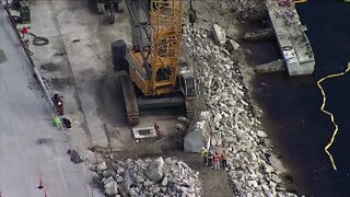 Construction worker dies after concrete slab falls on him