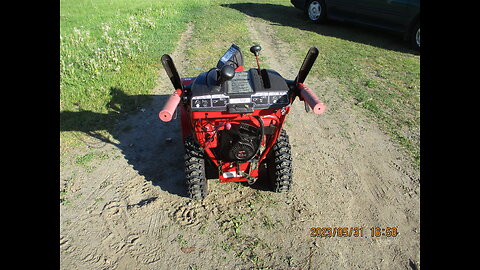 2023-05-31 - BRAND NEW - 2005 TROY BUILT 30 INCH MONSTER SNOW BLOWER-USA