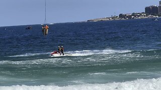 Salvamento na Praia do Leme, Rio de Janeiro. dia 21/04/2023 às 112:40