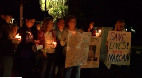 Community holds vigil to remember those lost to overdose