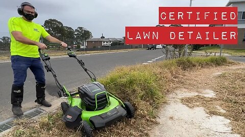 His OBSESSIVE Lawn Detailing will BLOW YOUR MIND #freemowfridays