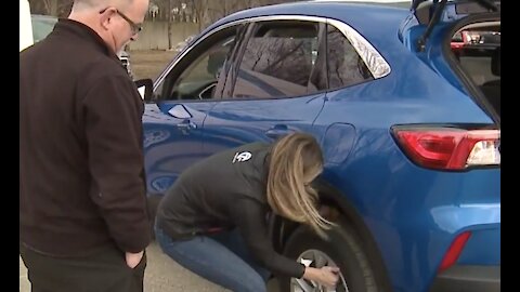 How to fix and change a flat tire