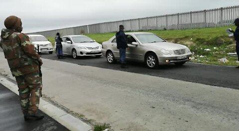 SA army lands in Manenberg, Cape Town (UvM)