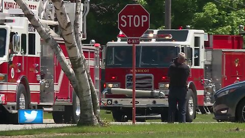 Mishicot Girls softball team get siren send-off