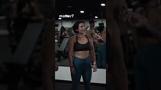 Asking gym girls their ideal body type… #shorts #micdup #fitgirl #gymgirl #gymcrush #fitgirl